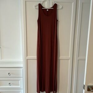 EUC Old navy scoop neck maxi dress